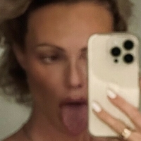Abby Dowse Çıplak