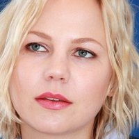Adelaide Clemens Çıplak