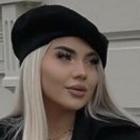 Adelina dalevska Çıplak