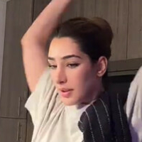 adolladola Çıplak