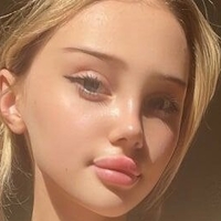 Adorable18Fit Çıplak