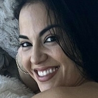 Adriana Mia Çıplak