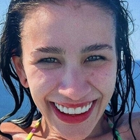 Agata Dziarma Çıplak