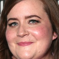 Aidy Bryant Çıplak
