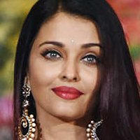 Aishwarya Rai Bachchan Çıplak