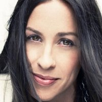 Alanis Morissette Çıplak
