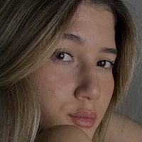 Alba Shy Çıplak