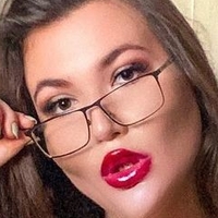 Albina Gladkikh Çıplak