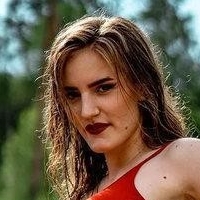 Alena Meier Çıplak