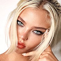 Alesya Kafelnikova Çıplak