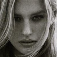 Alice Cornish Çıplak