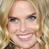 Alice Eve Çıplak