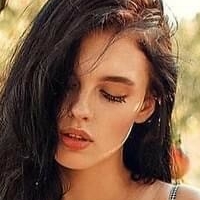 Alina Revolver Production Çıplak