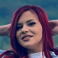 alinaelenafree Çıplak