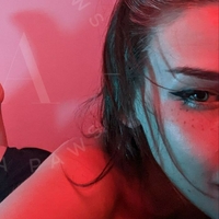 Alisa Paws Çıplak