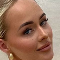 Allie Auton Çıplak