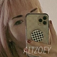 altzoey Çıplak