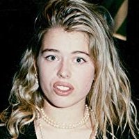 Amanda De Cadenet Çıplak