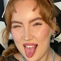 Amber Roes Çıplak
