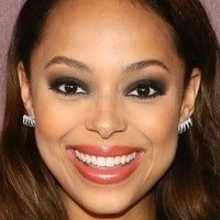 Amber Stevens West Çıplak