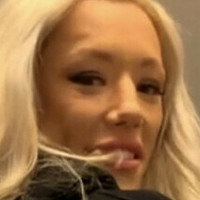 Amelia Elsa Robbins Çıplak