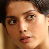 Amrita Acharia Çıplak