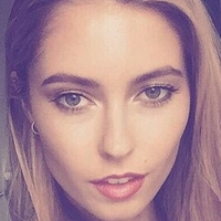 Amy Neville Çıplak