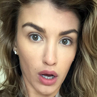 AmyWillerton Çıplak
