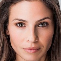 Ana Ayora Çıplak