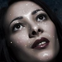 Ana Falvius Çıplak