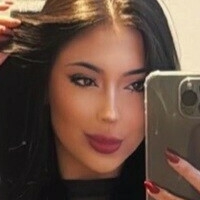 Ana Júlia Biehl Çıplak