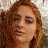 Ana Rezende Çıplak
