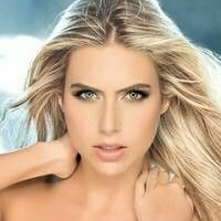 Ana Sofia Henao Çıplak