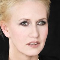 Andrea Sokol Çıplak
