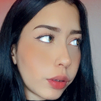Angelica Valentina Çıplak