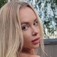 Angelina Engel Çıplak