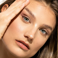 Angeline Suppiger Çıplak