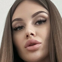 Anisa Kiss Çıplak