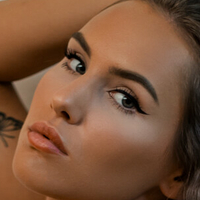 Anke De Plecker Çıplak