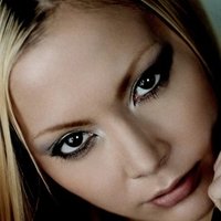 Anna Kazuki Çıplak