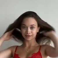 Anna.petryniak Çıplak