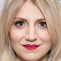 Annaleigh Ashford Çıplak