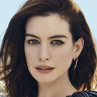 Anne Hathaway Çıplak
