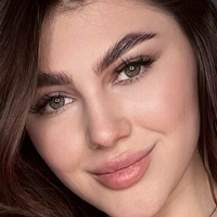 Anny Plein Çıplak