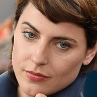 Antje Traue Çıplak