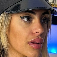 Antonella Pane Çıplak