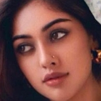 Anu Emmanuel Çıplak