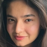 Anushka Sen Çıplak