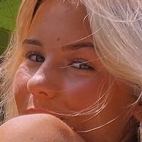 Ariana White Çıplak