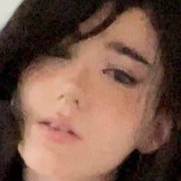 Arielle Maxine Çıplak